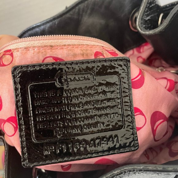 Coach black patent leather poppy mini bag - Picture 12 of 13